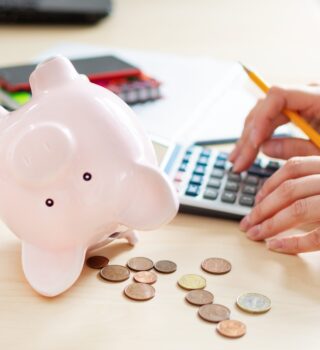 Should You File Chapter 7 or Chapter 13 Bankruptcy in Michigan?